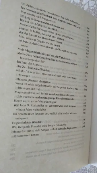 2 Ratgeber Bücher - Dale Carnegie: "SORGE DICH NICHt - LEBE" und "DER ERFOLG IST IN DIR"