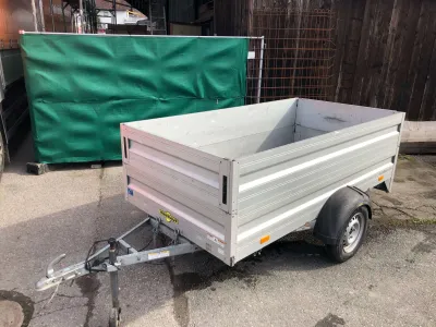 Vermiete Anhänger. (250cm innenlänge)