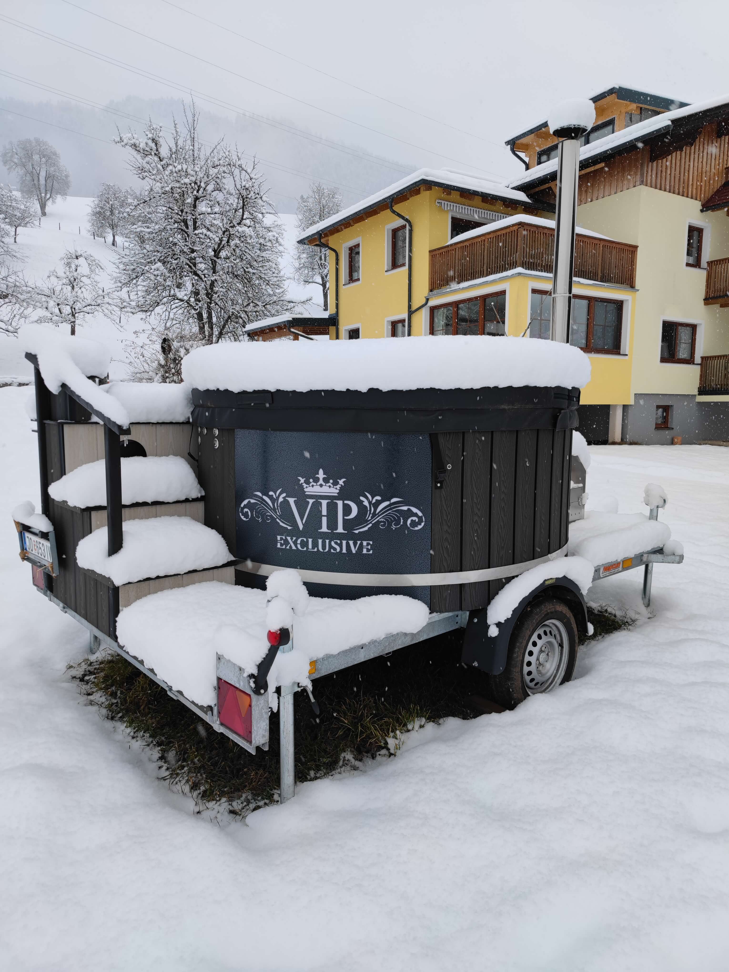 Hot Tub Whirlpool mobil zum mieten; Hottub - 3a6acb63-c454-482f-bc40-05244f006910