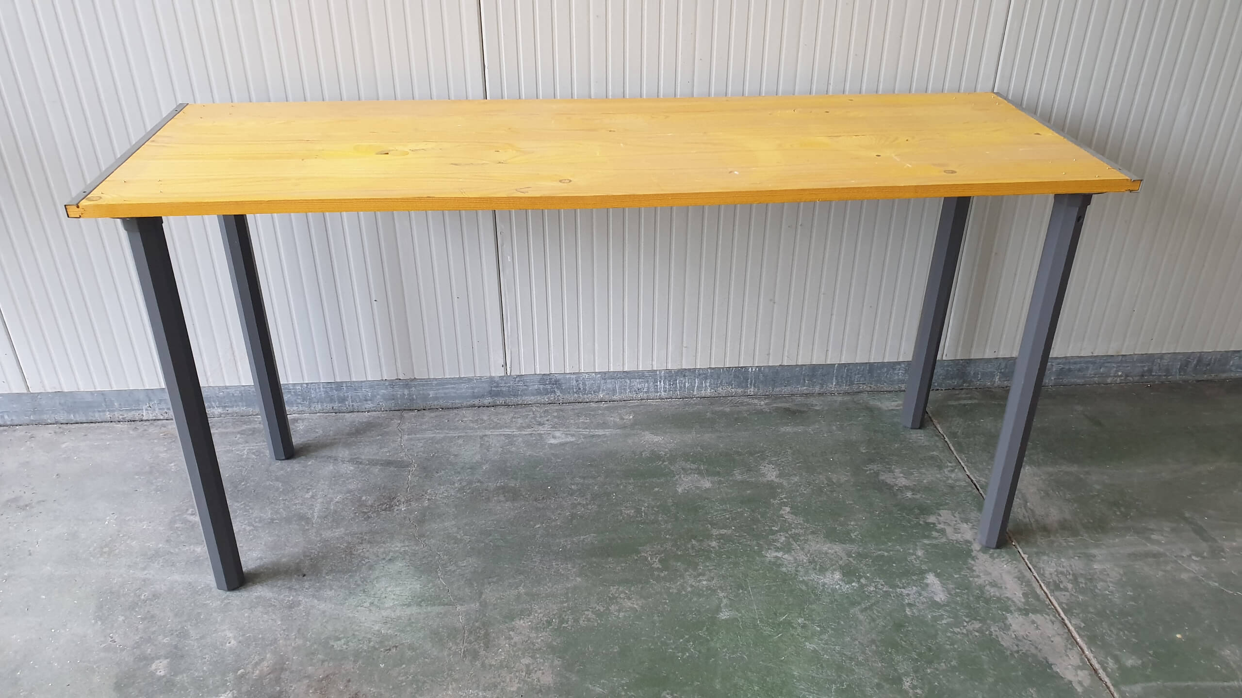 Stabiler Tisch, Mehrzwecktisch, 150 x 50 cm