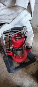 Tauchpumpe Einhell inkl 25m Schlauch