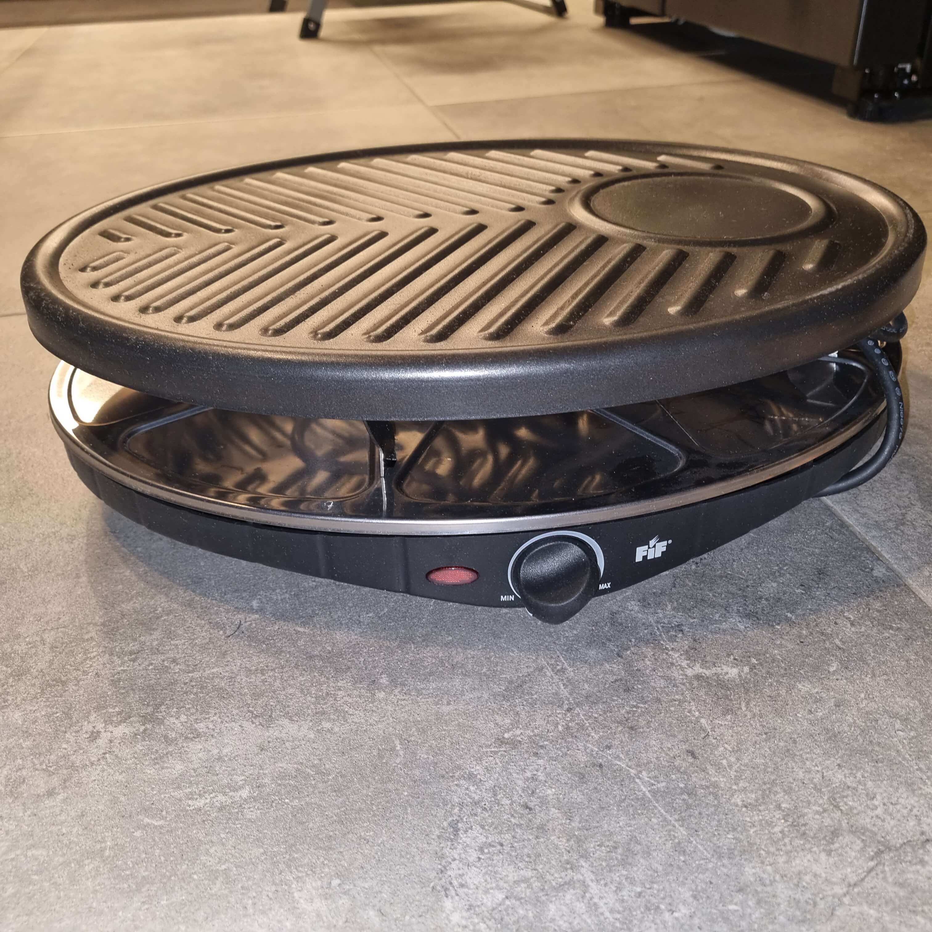 Raclette-Grill - c8efb495-a8be-49d7-8fb3-be18b92a3e43