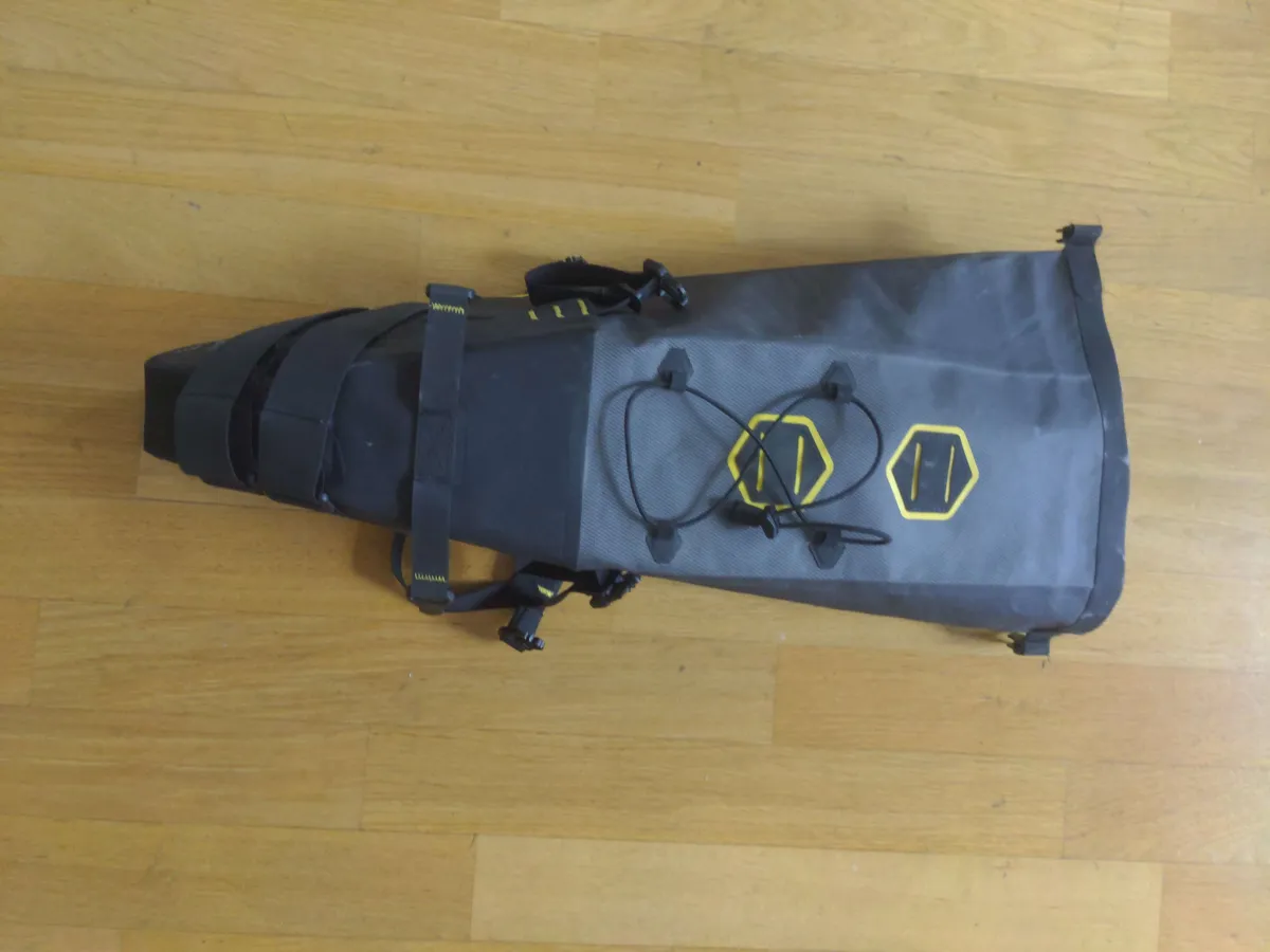Apidura Satteltasche 14l