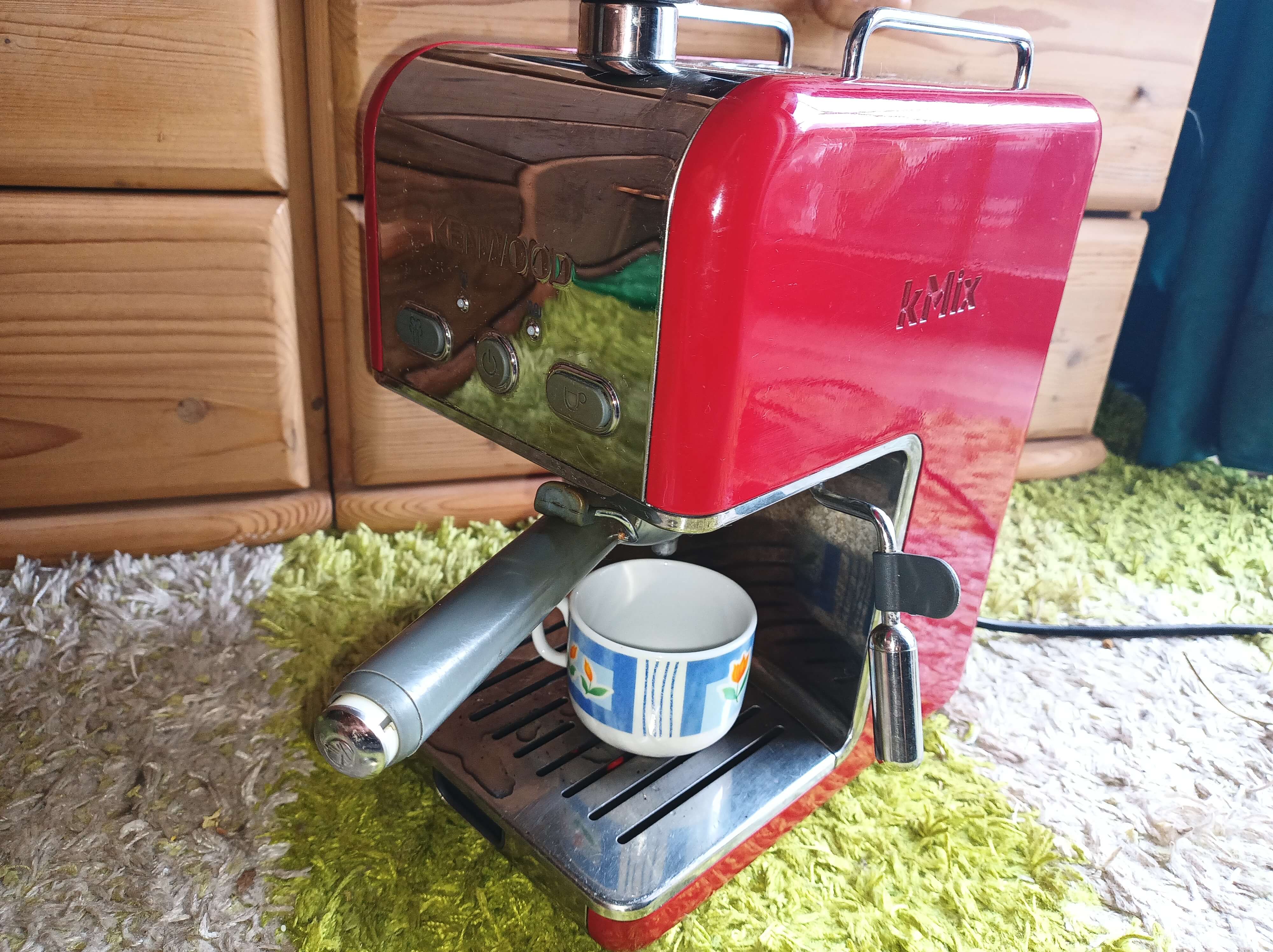 Siebträger Espresso-Maschine mit Dampfdüse von KENWOOD - cb91d95c-8ded-4af8-8aea-2742c2c56c2d