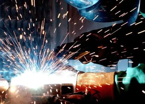 Schlosser- oder Schweißarbeiten ausserhalb der regulären Arbeitszeit!!!