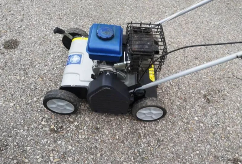 Vertikutierer zu vermieten