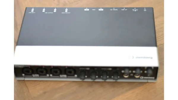 Audio-Interface UR44 6x4 USB 2.0