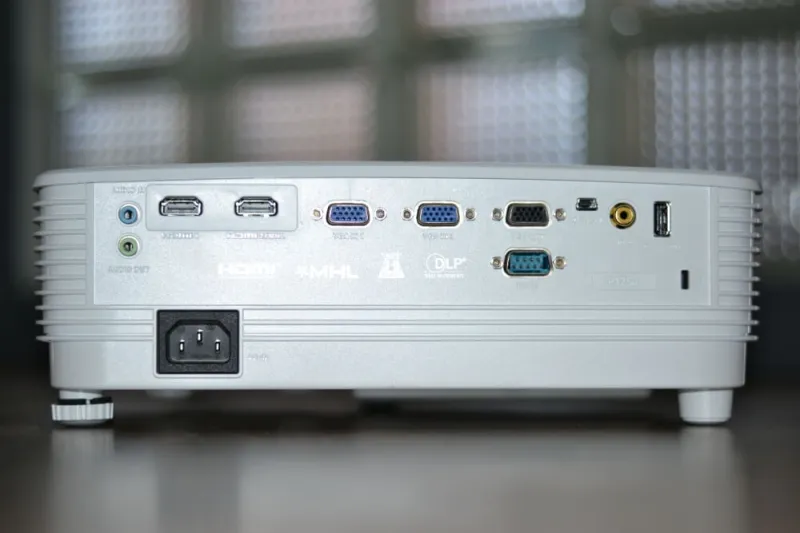 Acer P1250 Beamer
