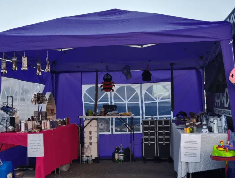 Partyzelt 3x3m mit Seitenteilen