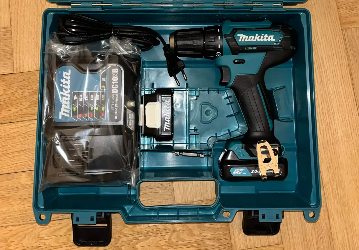 Akkuschrauber NEU