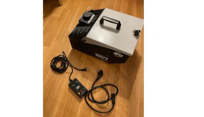 (Boden-) Nebelmaschine