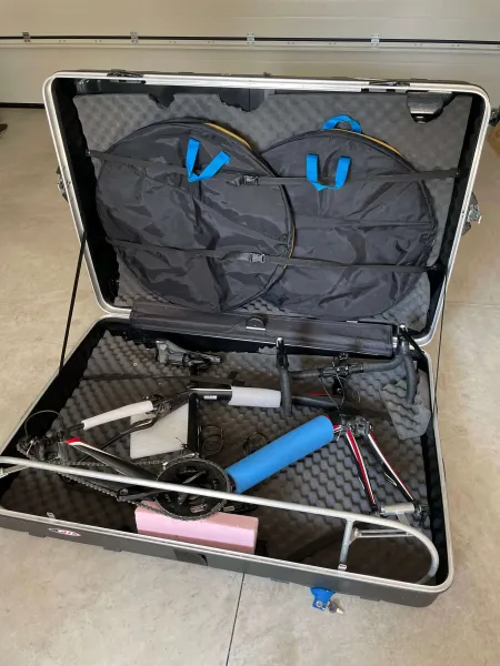 Radkoffer und Radtaschen für Flugreisen
