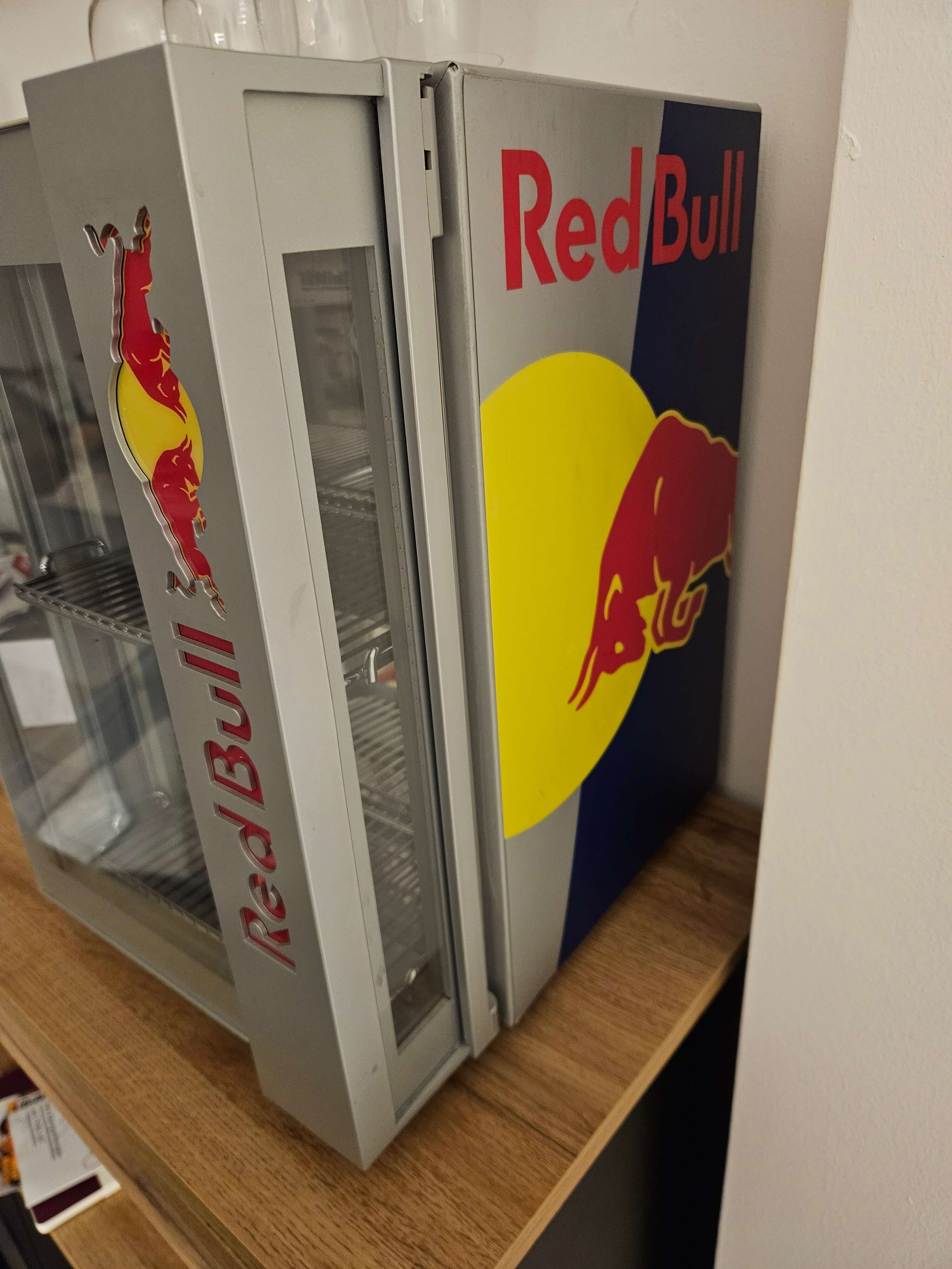 Red Bull Kühlschrank Mini - 27546892-9218-4795-b408-be5b20de4c2e