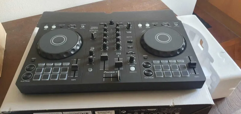 DJ Pult Pioneer DDJ FLX4