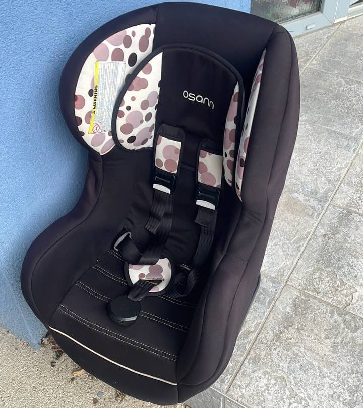 Kindersitz - 5f6f213d-8e3b-4430-b753-96e32d182108