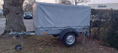 Anhänger mieten stündlich oder auch täglich(8h). Mit Fahrer nur nach Absprache.