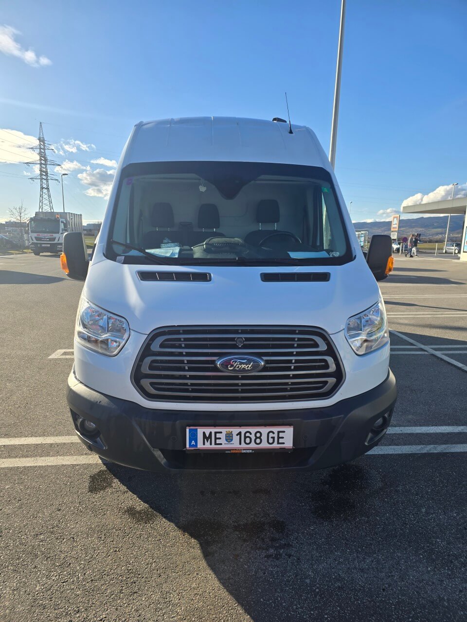 Ford Transit L4H3 - 49805232-f811-4ca5-be74-bb7552eb19d5