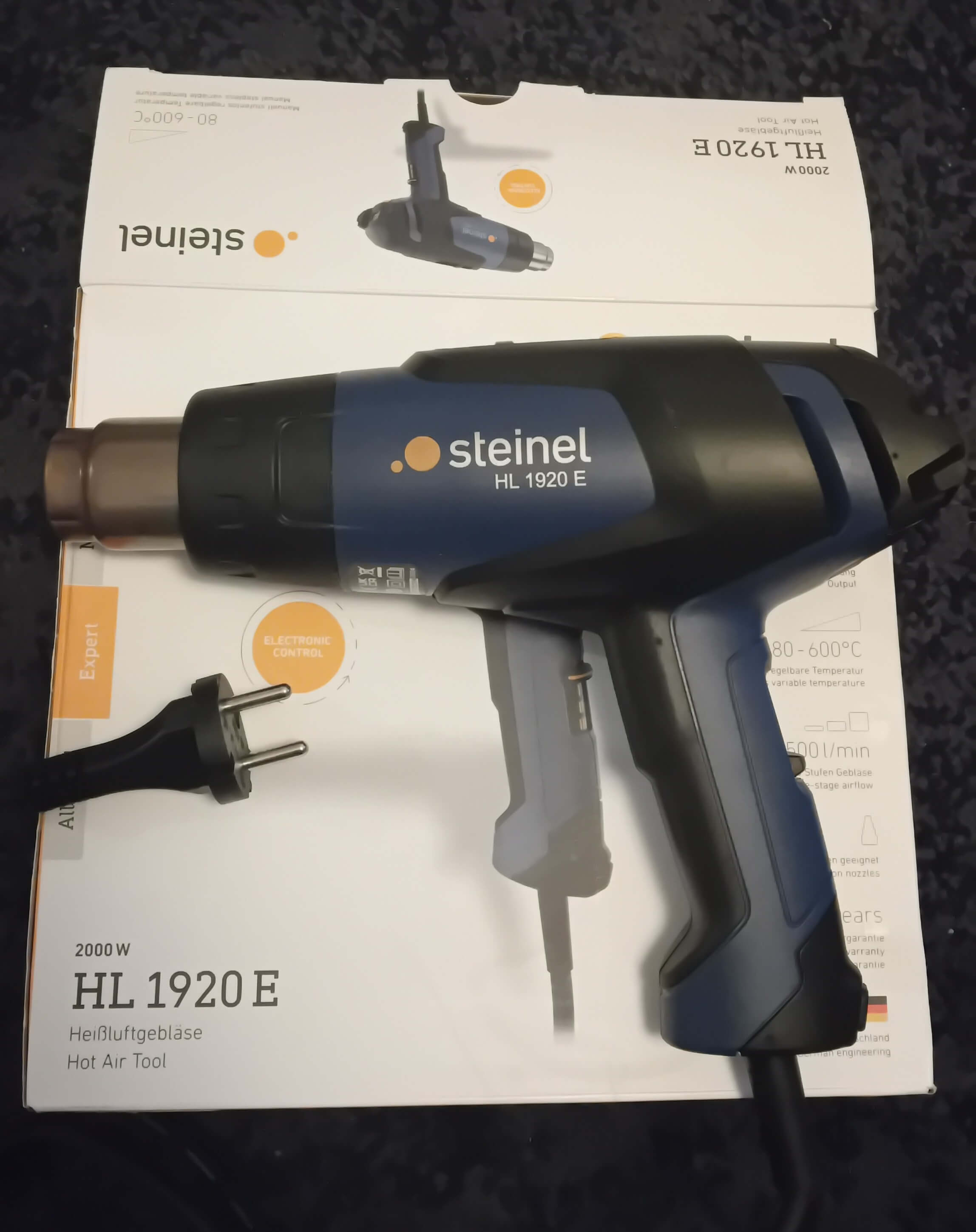 Heißluftgebläse - a121bd28-eade-4e0d-aa7c-51b20e18f5ab