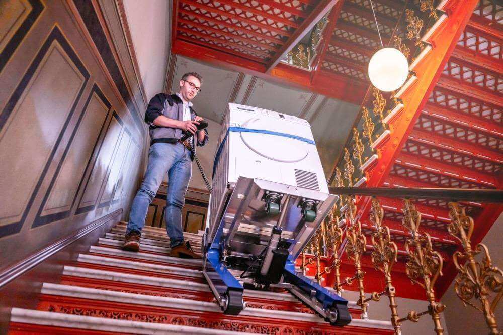 Elektrischer Treppensteiger (420kg) mit Zustellung - 5f9d41c7-2ef2-467d-bca2-db0431209ab7