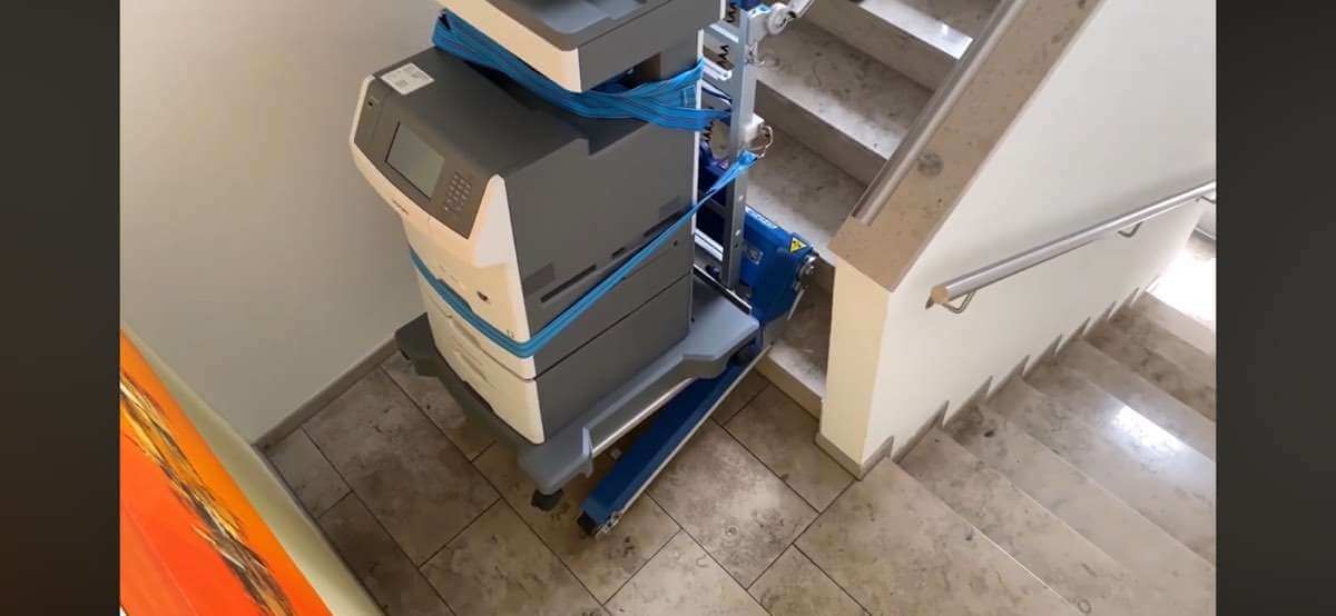 Elektrischer Treppensteiger (420kg) mit Zustellung - 864a6fb0-bf4b-40fa-965e-36b67fa19edc