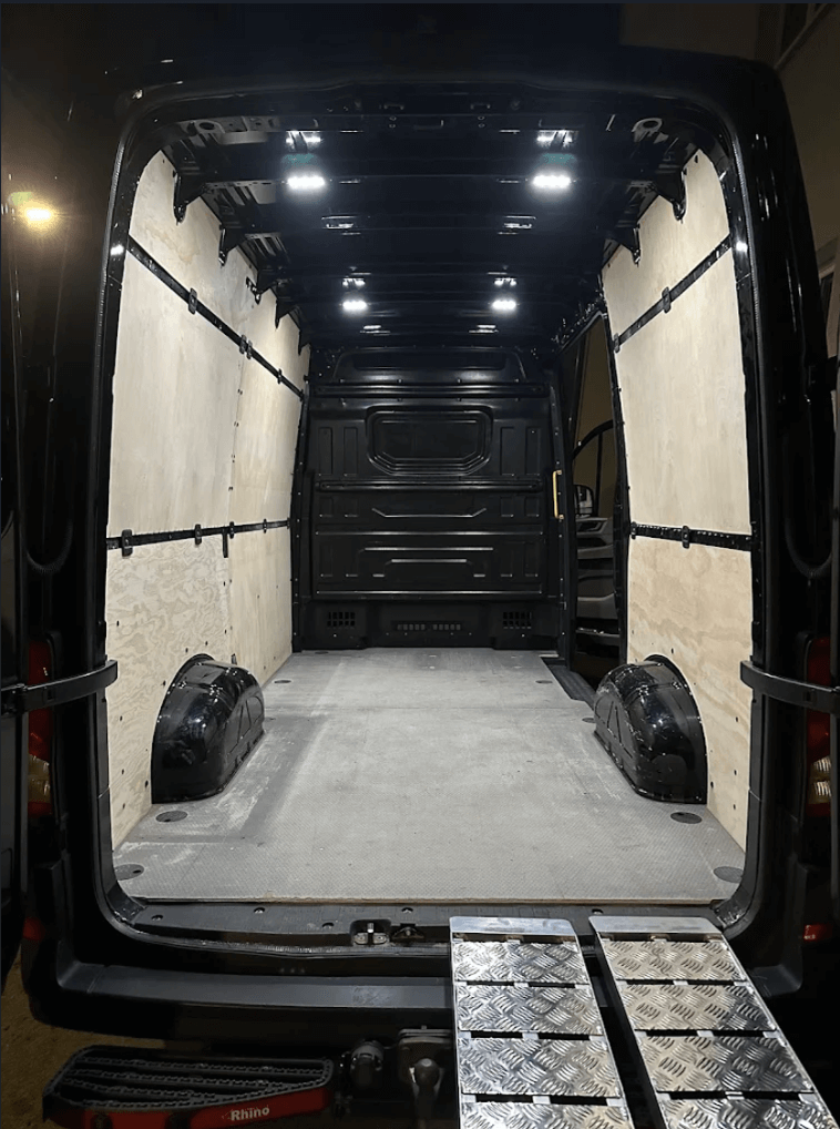 Transporter mieten VW Crafter L3H3 Automatik - cd113bdd-3340-4140-8095-652fe971cbb9