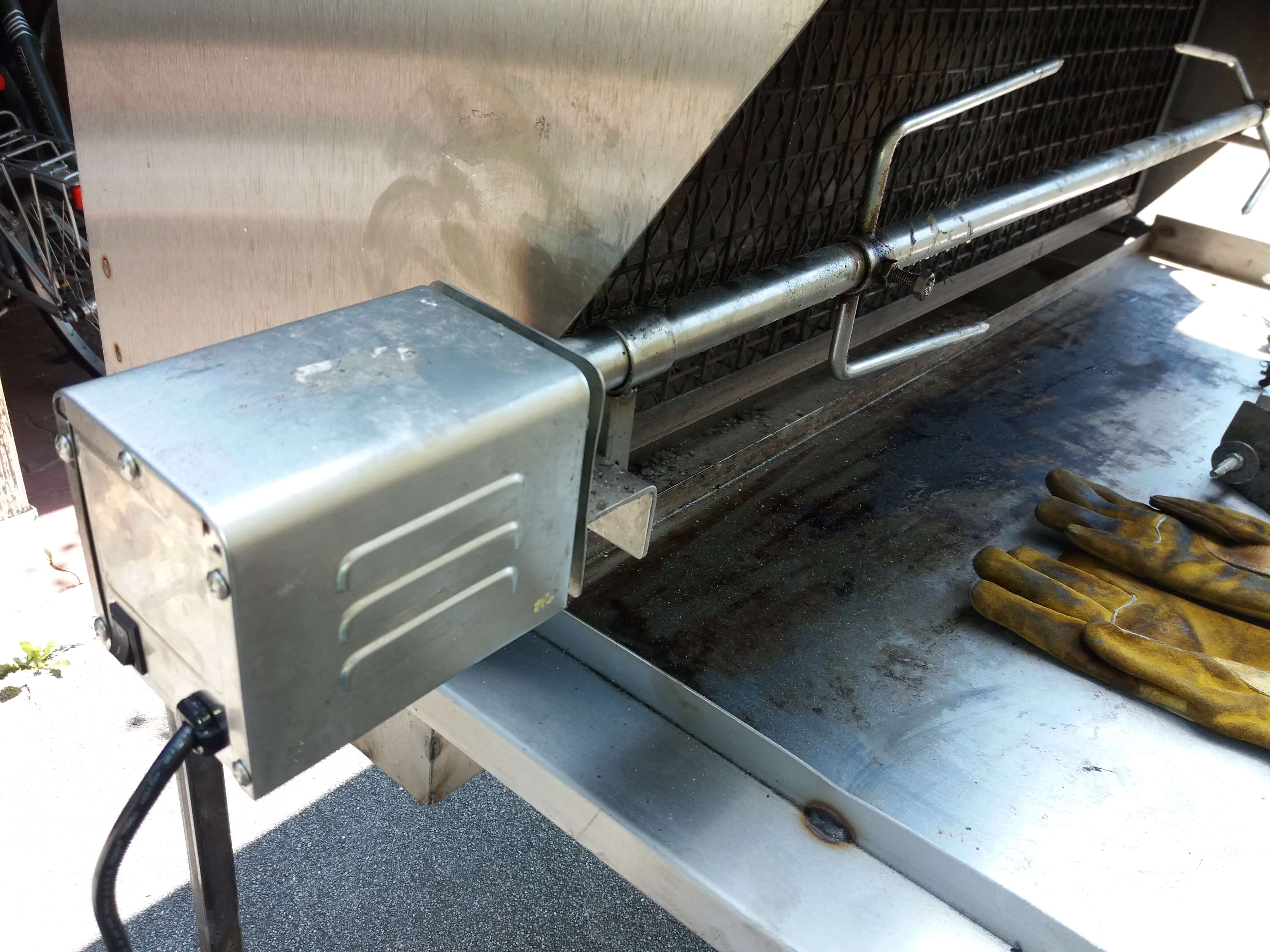 Spanferkelgrill - d3c465c3-bf1b-456c-a5cf-d785ec29930b