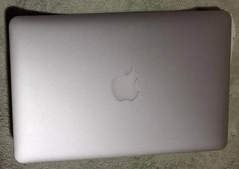 Mac laptop zu vermieten