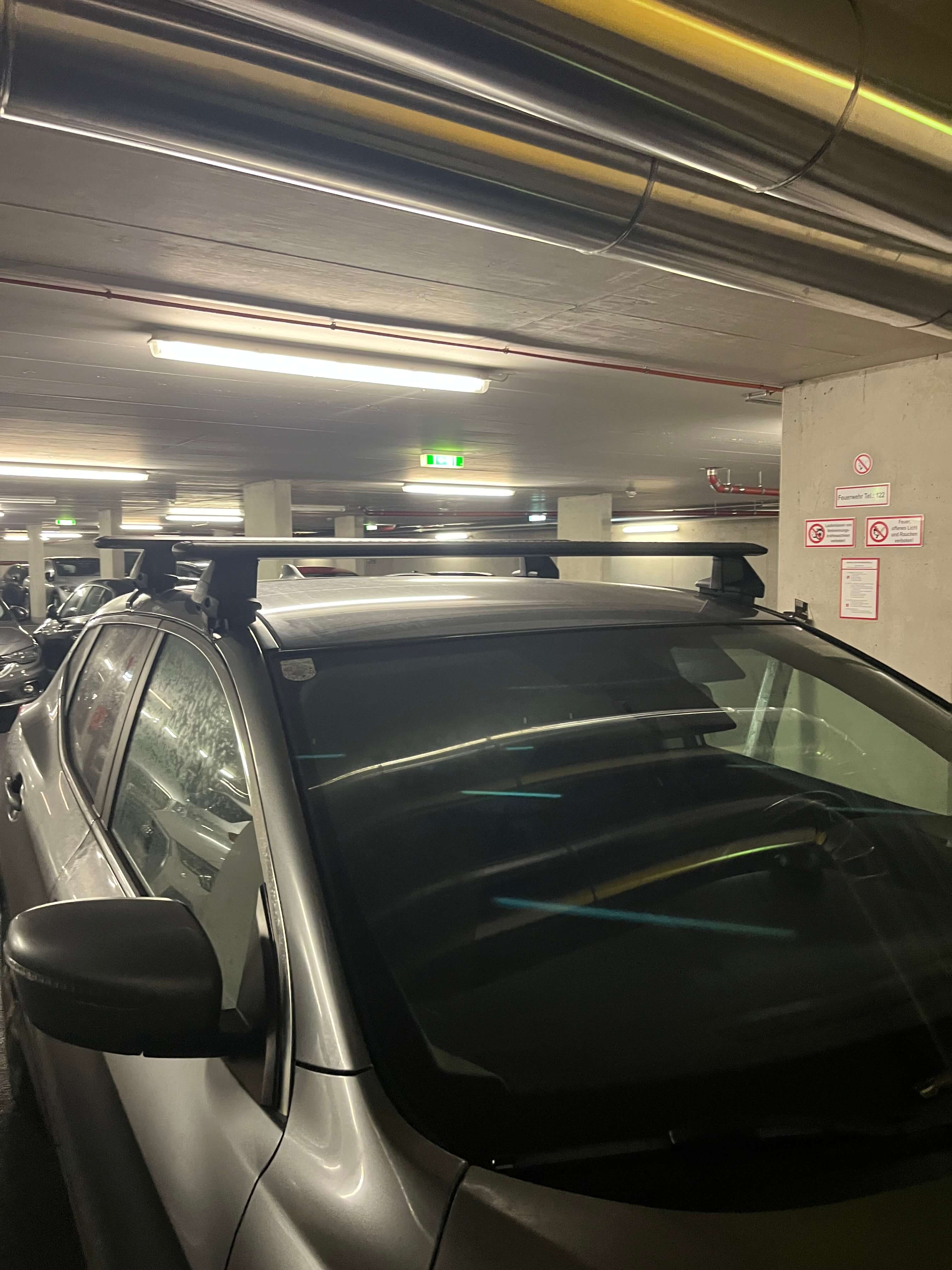 Thule Dachträger - 512f2c66-483a-4791-a120-a72f707f3c10