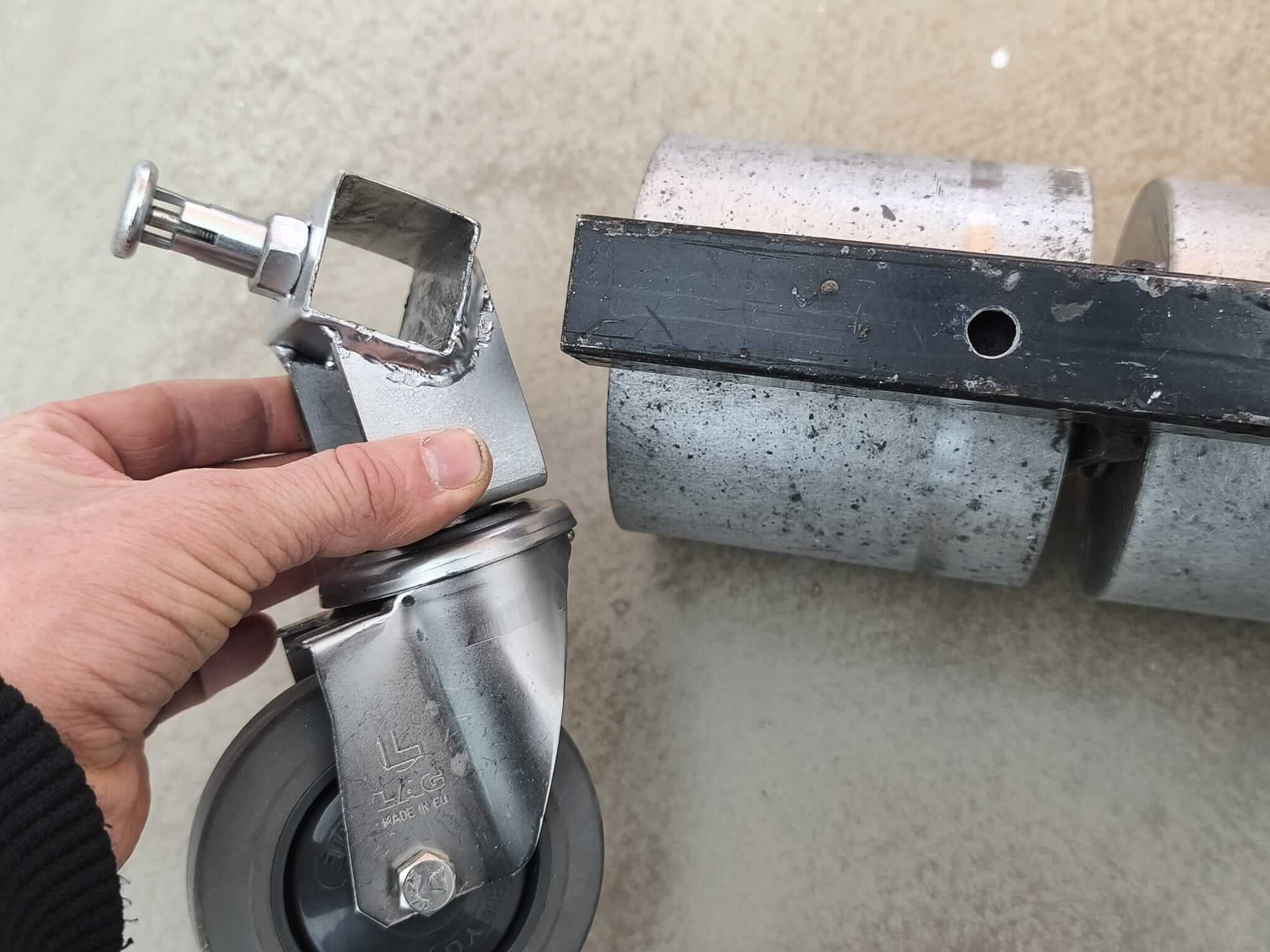 Linowalzen zum Anwalzen bei der Verklebung von Bodenbelägen - Linoleum-Andruckwalze 4-teilig 50 kg - 8962b745-02db-42dc-acba-02f03adb9aec