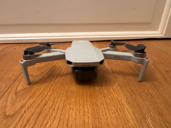 DJI Mini 2 – Großes Fly More Paket (3 Akkus) – Sofort startklar