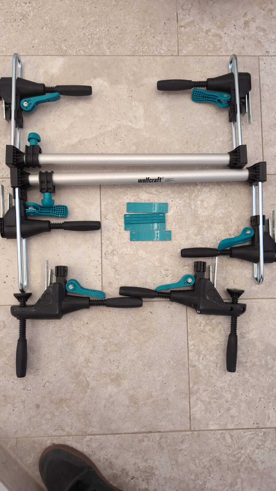 Türfutter Montageset, Türfutterstrebe, Wasserspritze mit Pumpe, Ständerbohrmaschine uvm.