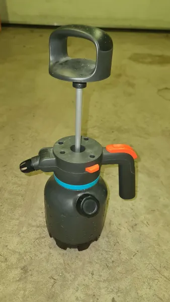 Türfutter Montageset, Türfutterstrebe, Wasserspritze mit Pumpe, Ständerbohrmaschine uvm.