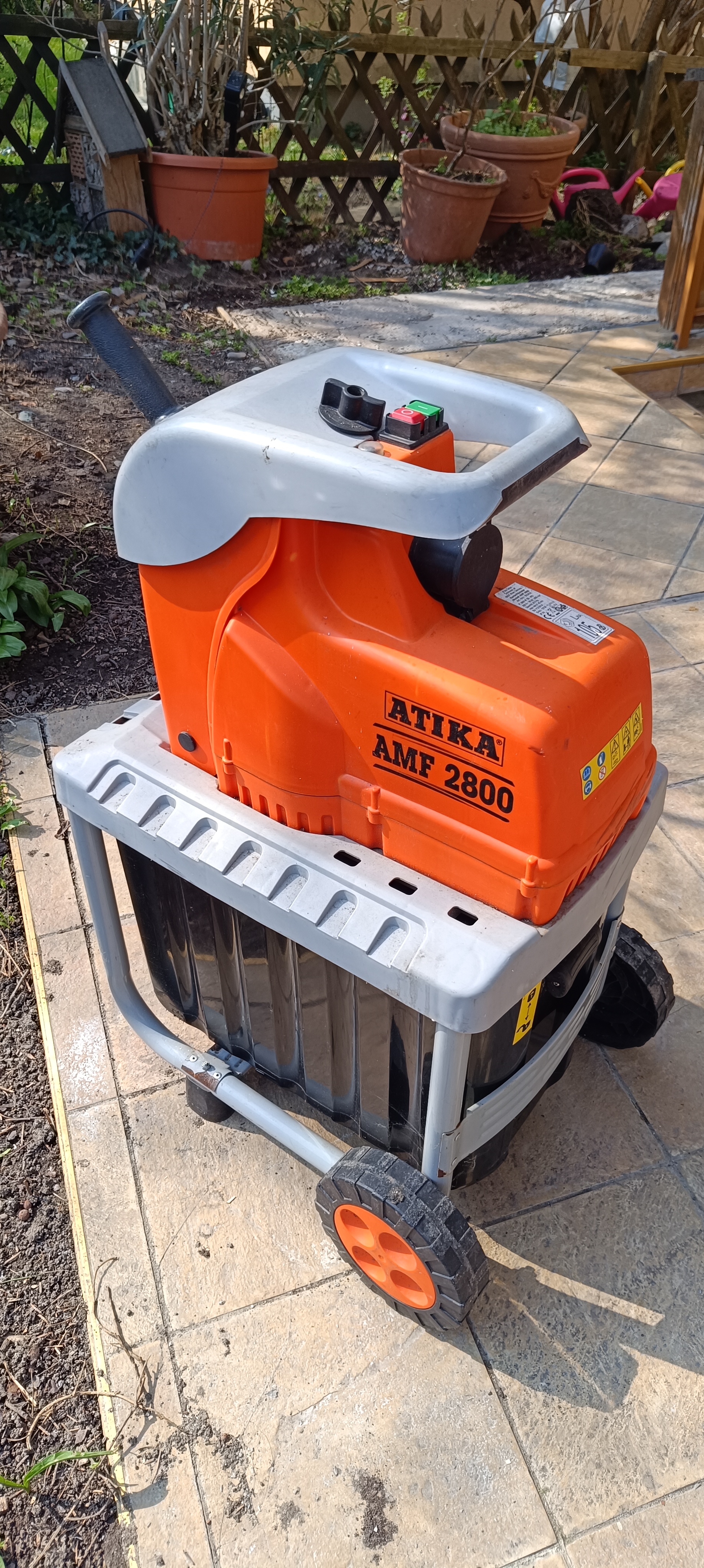 Häcksler  - 2589536d-b675-4330-9581-965b90efe46e