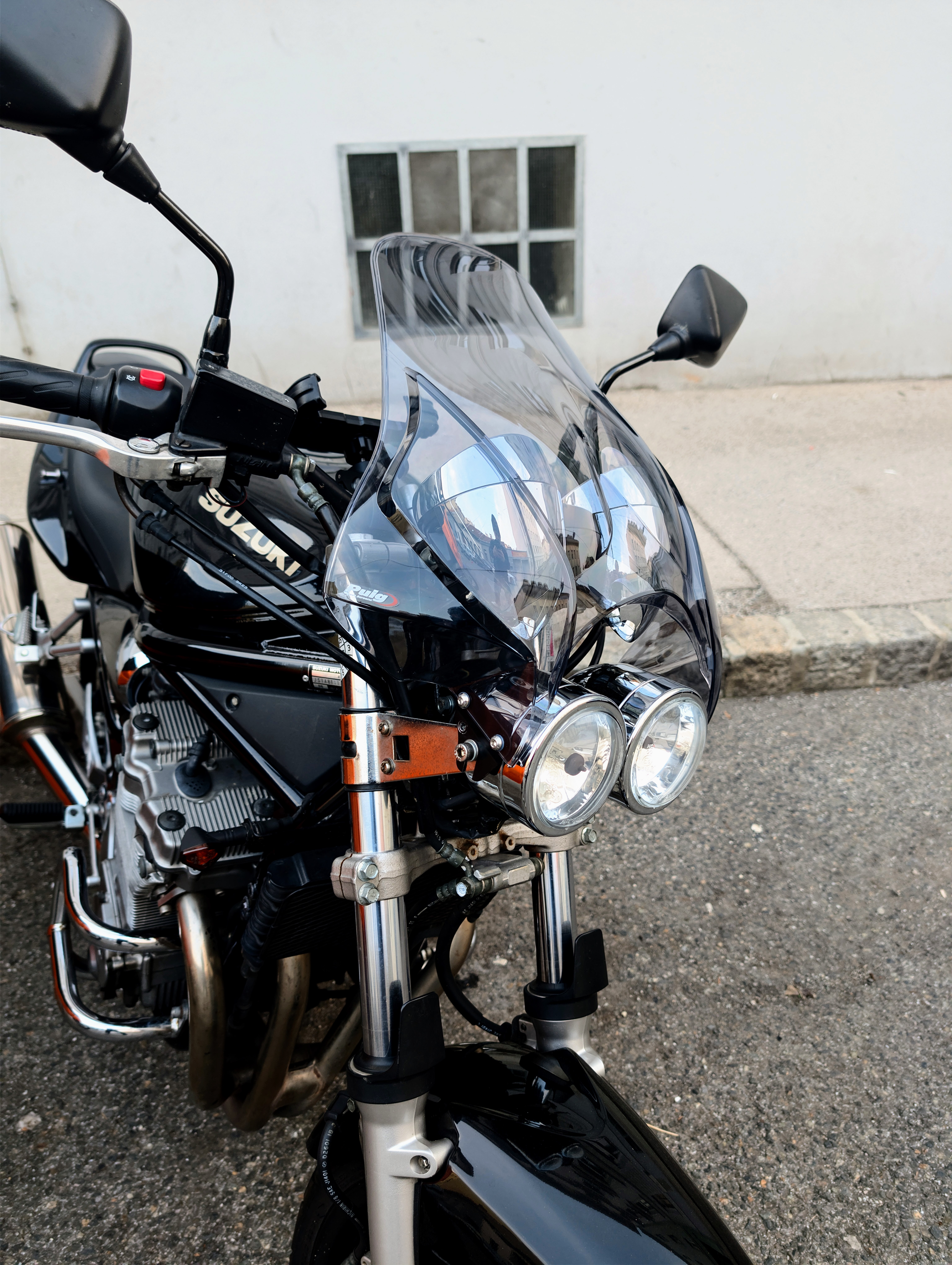 Suzuki Bandit 600 - 2dd6f808-da5d-4846-9857-bc8c74e2fbd4