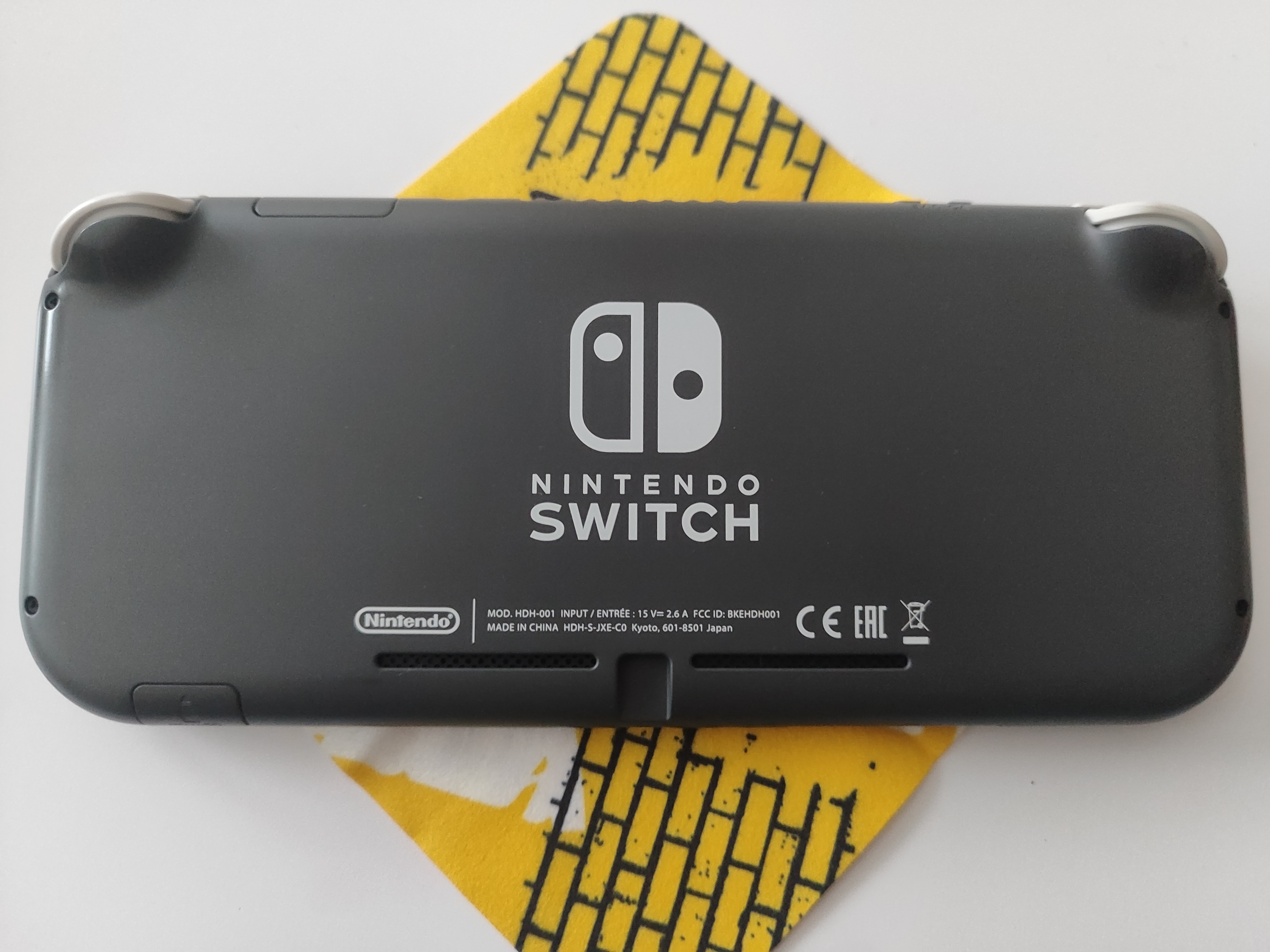 Nintendo Switch Lite – Verleih (Top Zustand) | Linz