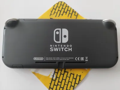 Nintendo Switch Lite – Verleih (Top Zustand) | Linz