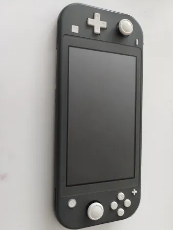 Nintendo Switch Lite – Verleih (Top Zustand) | Linz