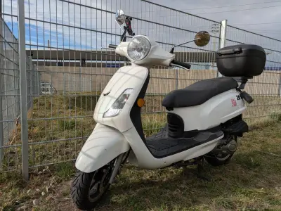 Sym Fiddle 2 Moped Roller Scooter Motorrad