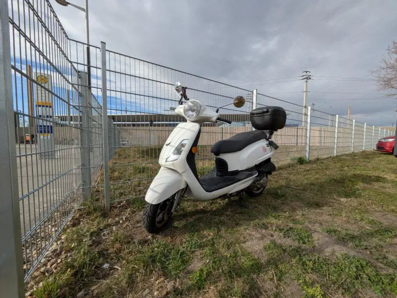 Sym Fiddle 2 Moped Roller Scooter Motorrad