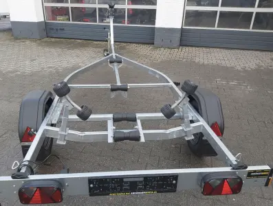 ⚓ Bootsanhänger / Bootstrailer 750 kg (Führerschein B) zu vermieten