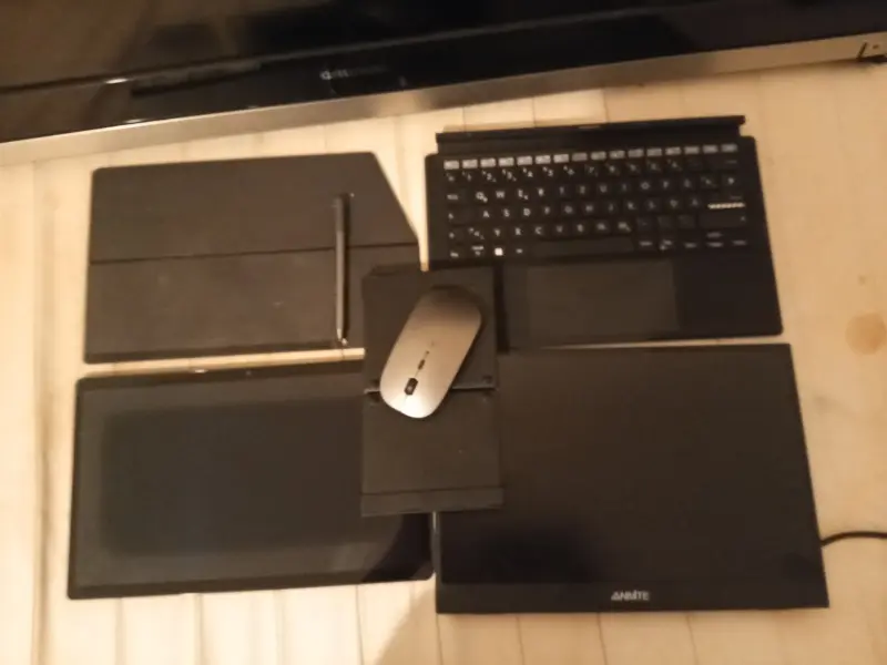 ASUS VivoBook 13 Slate OLED