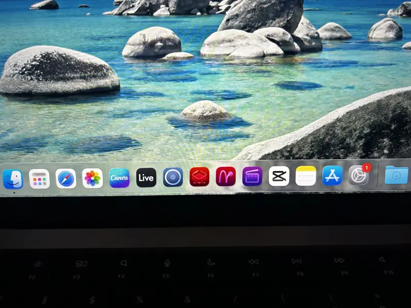 MacBook Pro M2 Pro Chip mit Pro Apps