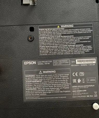 Epson LCD-Projektor H914B