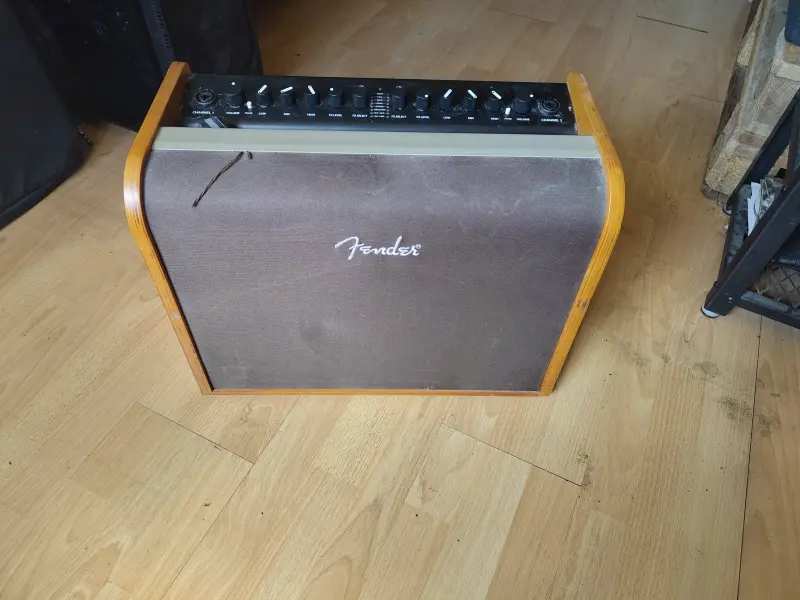 Fender Akustikgitarrenverstärker 